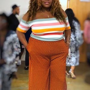 Pastel colored- off shoulders - crop top